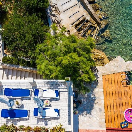 סלאנו Apartments Ratac Lobrovic With Private Beach And Beautiful Sunset מראה חיצוני תמונה