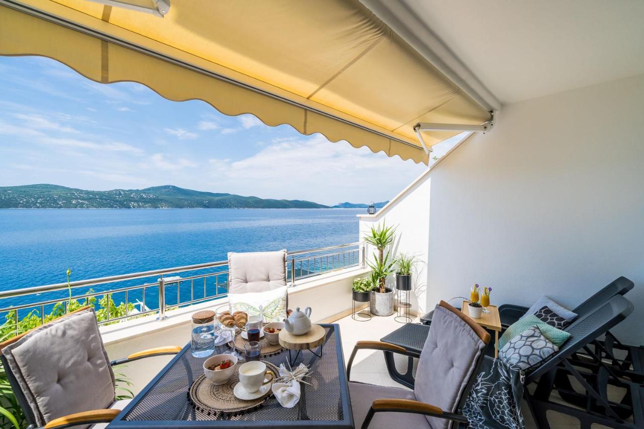 סלאנו Apartments Ratac Lobrovic With Private Beach And Beautiful Sunset מראה חיצוני תמונה