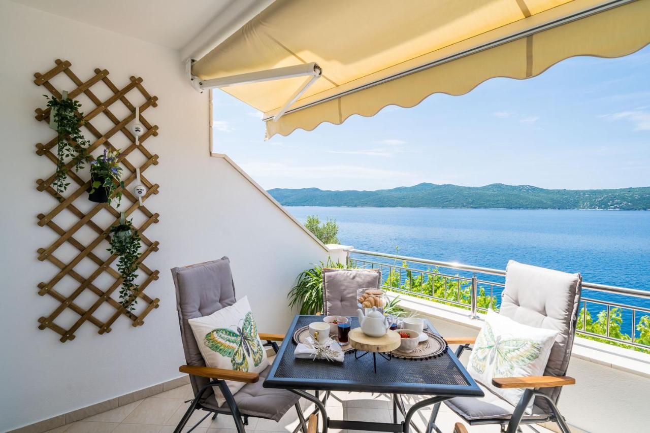 סלאנו Apartments Ratac Lobrovic With Private Beach And Beautiful Sunset מראה חיצוני תמונה