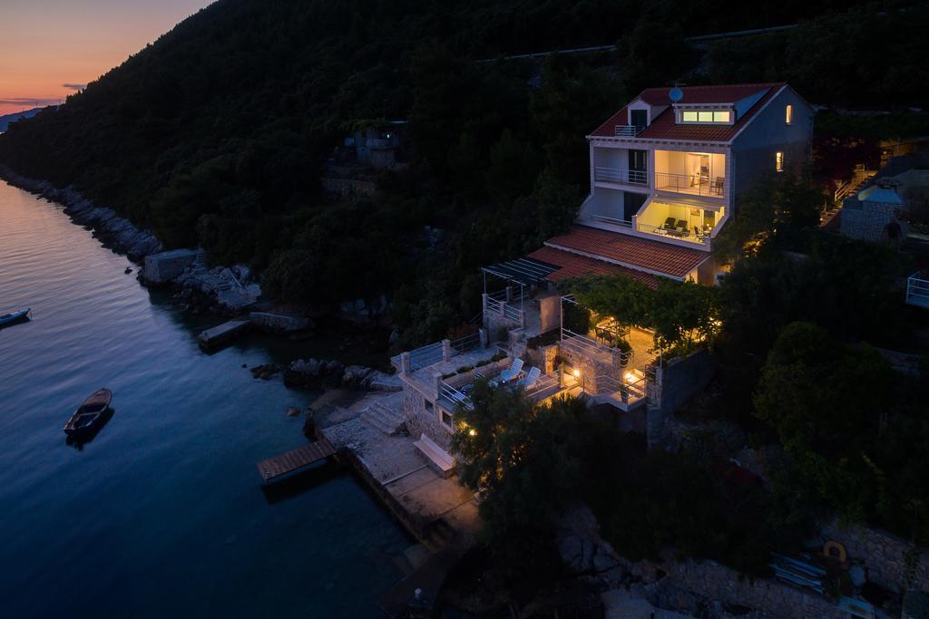 סלאנו Apartments Ratac Lobrovic With Private Beach And Beautiful Sunset מראה חיצוני תמונה
